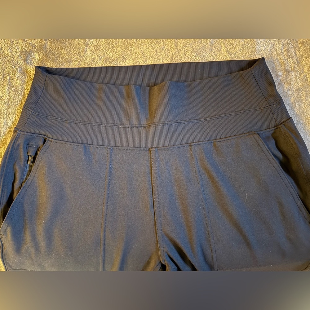 Athleta Venice Jogger size M - Picture 4 of 7